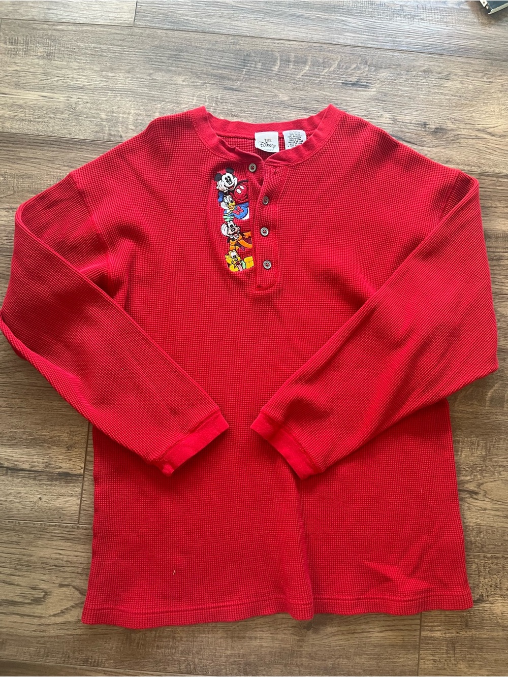 VTG Adult Red Henley Top with Disney Mickey Donald Pluto Goofy Embroidery Cotton